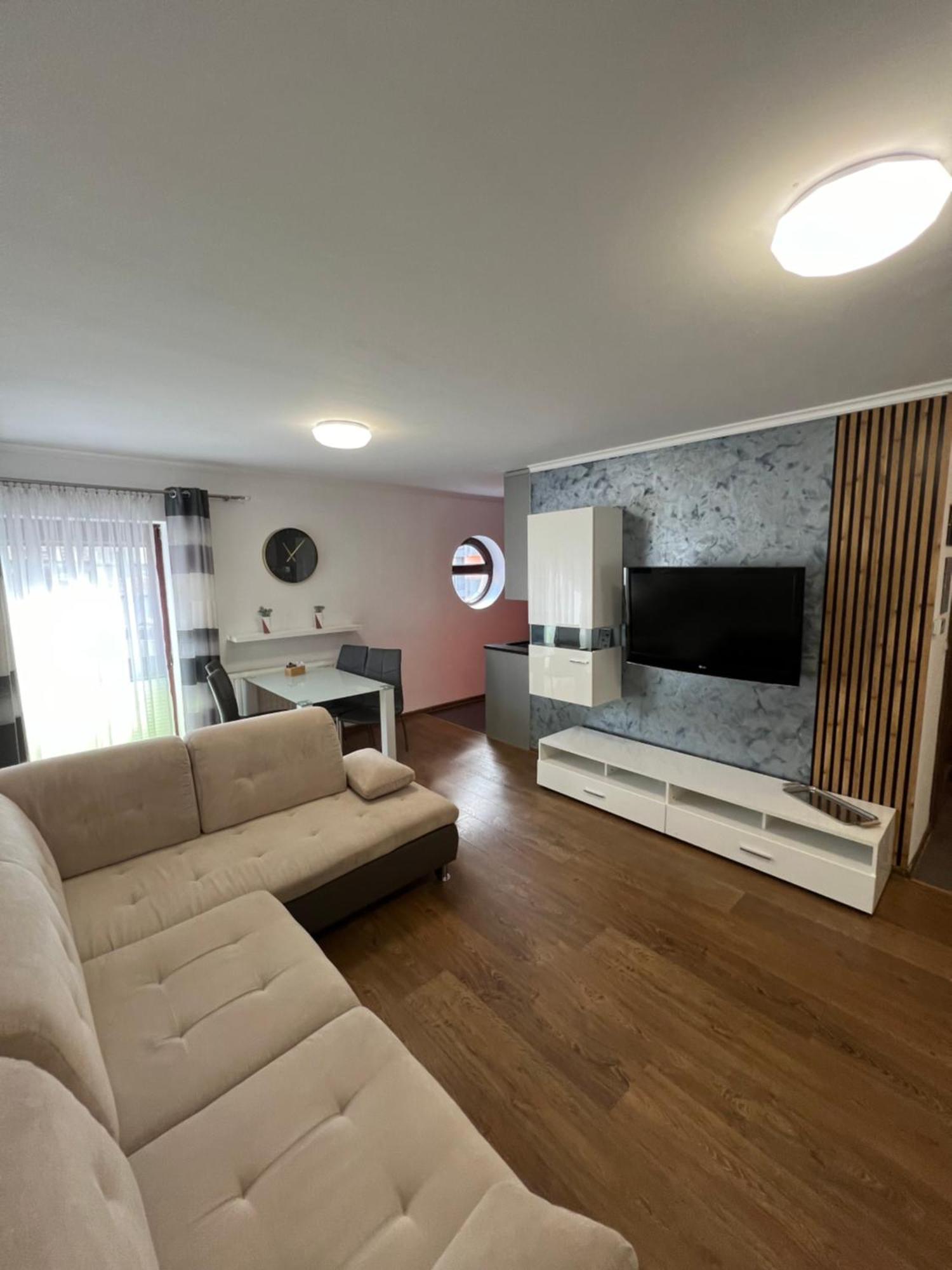 Holiday Apartments Krynica Zdroj Exterior foto